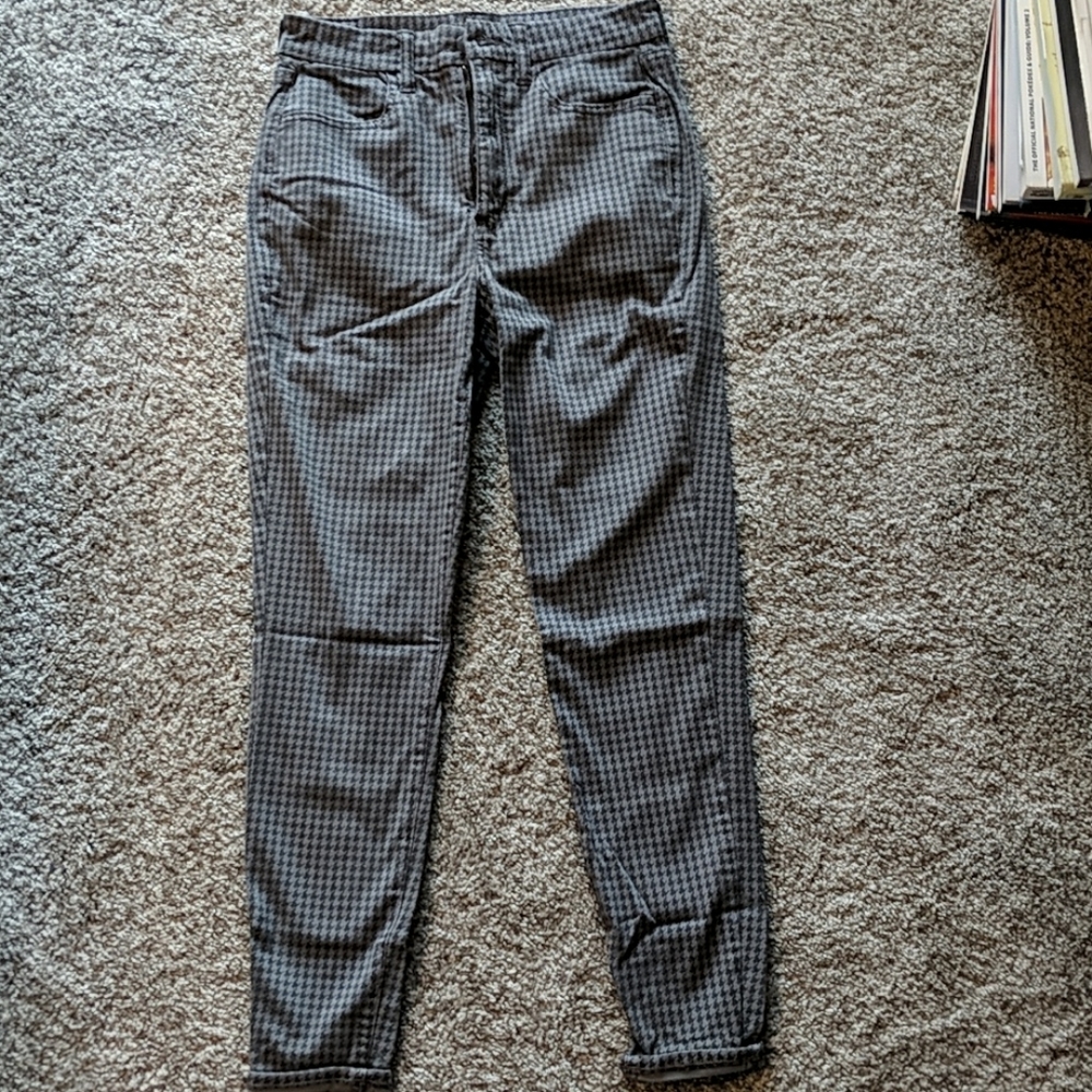AE Curvy Super High Rise Jegging | Size 6